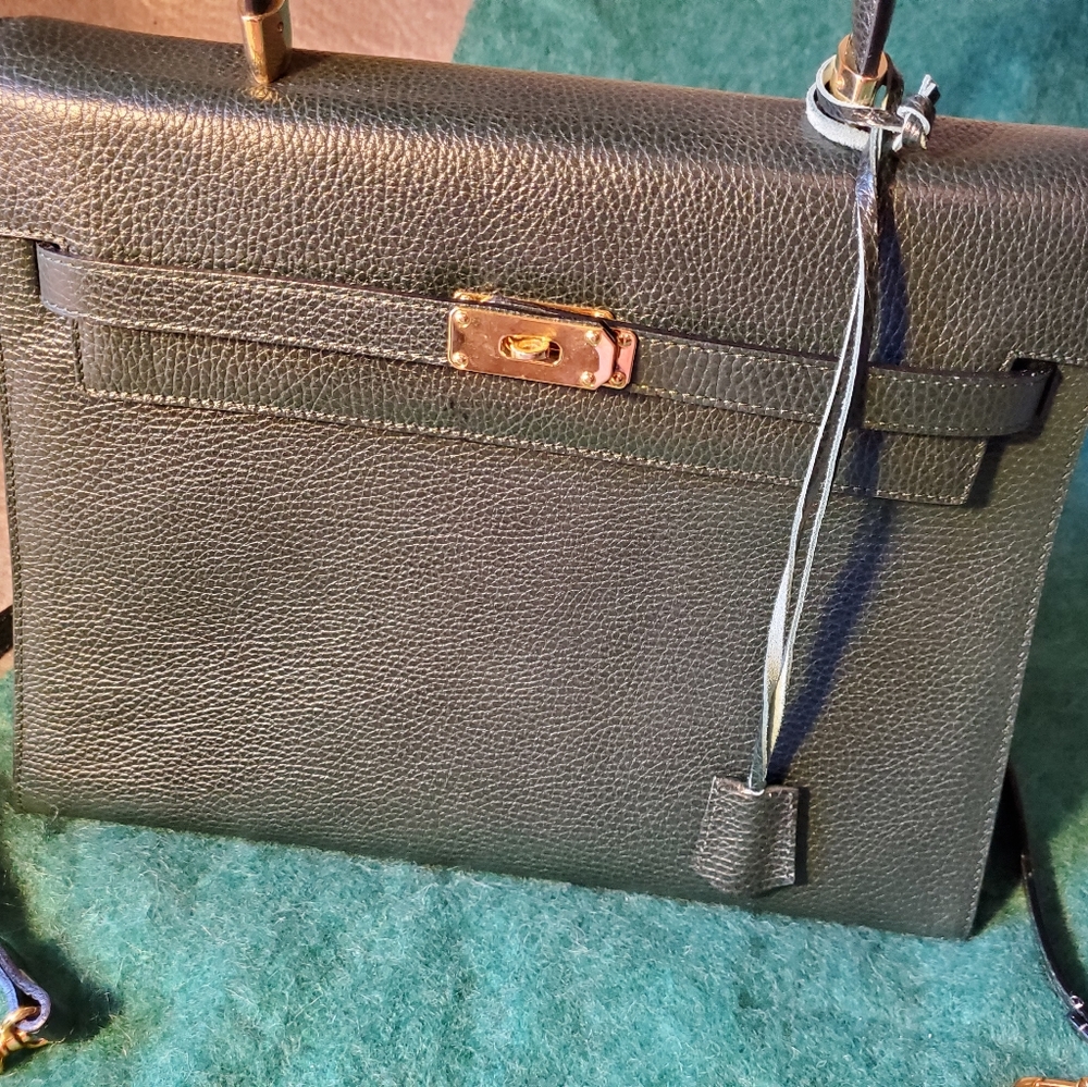 Authentic black leather handbag - Picture 3 of 6